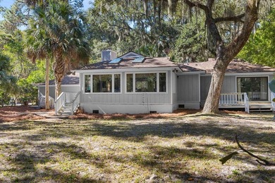 Welcome to your slice of island life on beautiful Seabrook