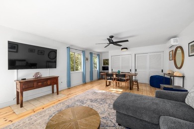 Nestled in the serenity of Bonny Doon, this exquisite 5-bed - photo 34