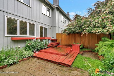 Townhome w/vaulted ceiling & skylights provides plenty of - photo 43