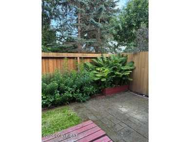 Townhome w/vaulted ceiling & skylights provides plenty of - photo 45