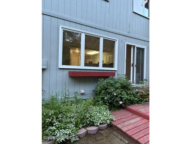 Townhome w/vaulted ceiling & skylights provides plenty of - photo 49