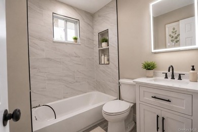 Welcome home to this Brand New beautifully fully renovated home - photo 12