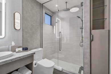 Beautifully appointed 2bedroom, 2bath resort condo located in