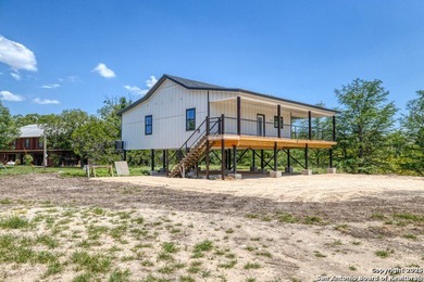 (private lake, pond, creek) Home For Sale in Leakey Texas