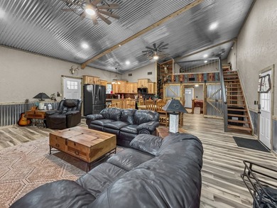 This stunning, one-of-a-kind Barndominium is ready for you and - photo 3