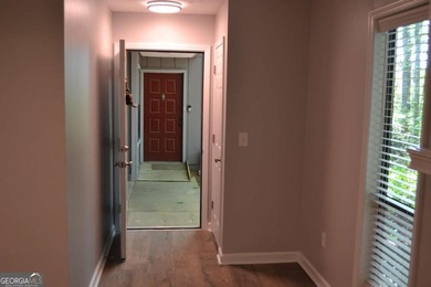 Gorgeous, professionally renovated Woodridge condo located in - photo 16