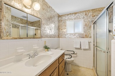 Ormond By the Sea pool home on a rare HUGE lot with BOTH private - photo 17