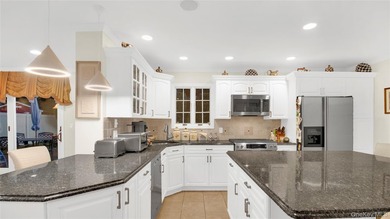 Located in Merrick, this spacious 4 Bedroom, 2.5 Bathroom - photo 10