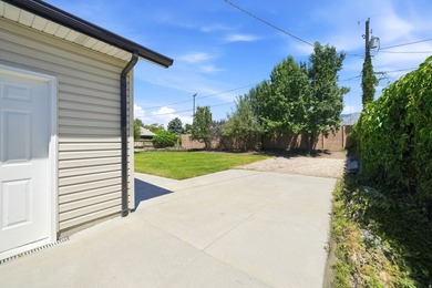 Completely renovated and move-in ready, this beautifully updated - photo 28