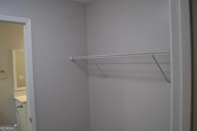 Gorgeous, professionally renovated Woodridge condo located in - photo 48