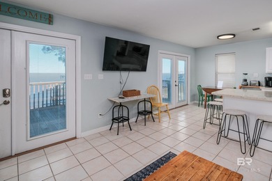 Waterfront bay house located on the Ft Morgan Peninsula - photo 8
