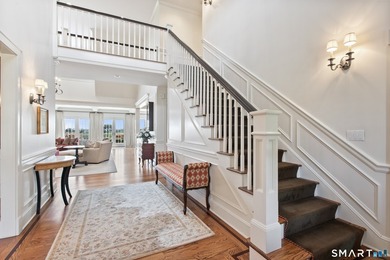 Stunning European-style mini-estate where rolling golf course - photo 6