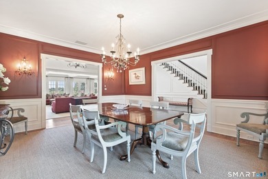 Stunning European-style mini-estate where rolling golf course - photo 8