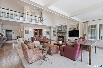 Stunning European-style mini-estate where rolling golf course - photo 9