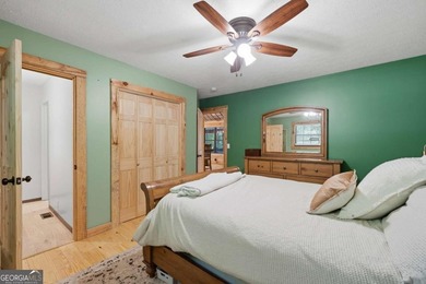 Awesome Lake Sinclair home in one of the best locations on the - photo 22