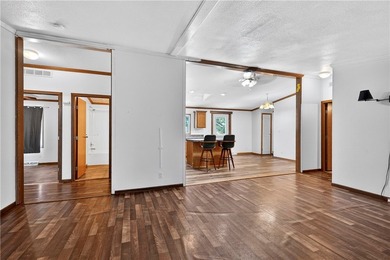 Welcome to an exceptional investment opportunity in the heart of - photo 33