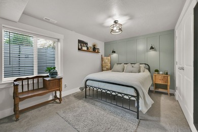 Move in ready! SUPER CLEAN! Full of custom upgrades and - photo 40