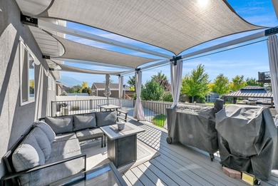 Move in ready! SUPER CLEAN! Full of custom upgrades and - photo 41