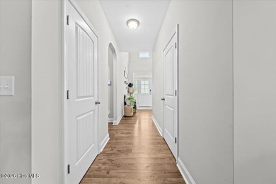 Welcome to this exceptional home in Foxcroft offering over 3,600 - photo 8