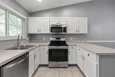 One or more photo(s) has been virtually staged. Welcome to 2832 - photo 2