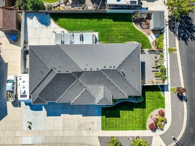 Move in ready! SUPER CLEAN! Full of custom upgrades and - photo 56