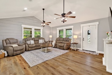 Country living on the edge of town! This 3 bedroom 2 bath home - photo 10