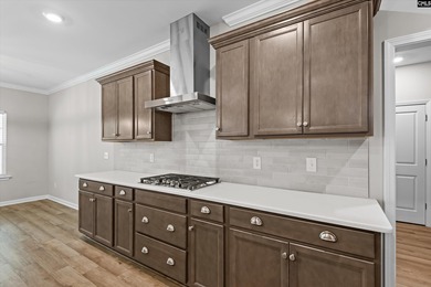 Welcome to this beautifully appointed 4-bedroom, 3.5-bathroom - photo 13