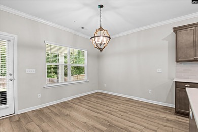 Welcome to this beautifully appointed 4-bedroom, 3.5-bathroom - photo 15