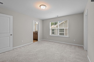 Welcome to this beautifully appointed 4-bedroom, 3.5-bathroom - photo 21