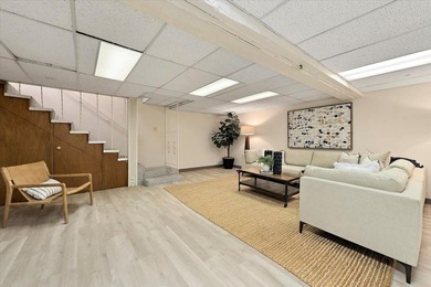 Fabulous location and curb appeal of this beautiful single story - photo 26