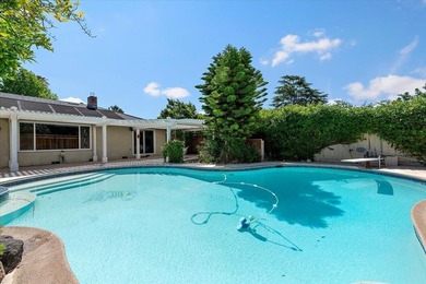 Fabulous location and curb appeal of this beautiful single story - photo 32
