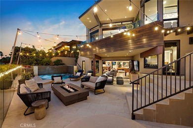The Calle Marlena Residence is a masterfully reimagined coastal - photo 33