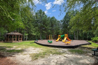 Welcome to this beautifully appointed 4-bedroom, 3.5-bathroom - photo 42