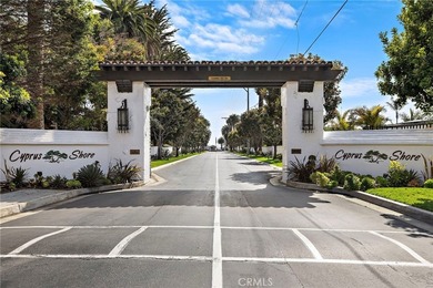 The Calle Marlena Residence is a masterfully reimagined coastal - photo 42