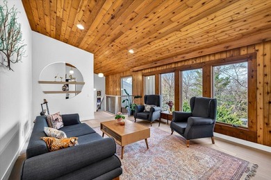 This stunning Mid-Century Modern residence is a professional's - photo 17