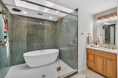 This stunning Mid-Century Modern residence is a professional's - photo 25