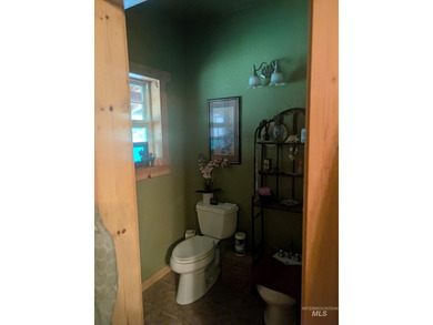 Don't miss this unique opportunity in Athol! Situated on 10 - photo 6