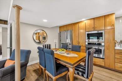 This stunning Mid-Century Modern residence is a professional's - photo 41