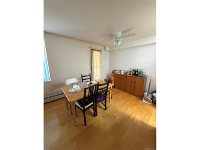 huge 1115 sq ft condo in Flushing, 2 bedroom and 2 full baths - photo 2
