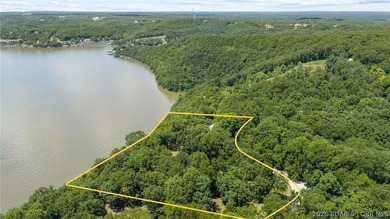 Investor Special with Lakefront & Development Potential! These - photo 5