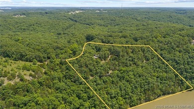 Investor Special with Lakefront & Development Potential! These - photo 6