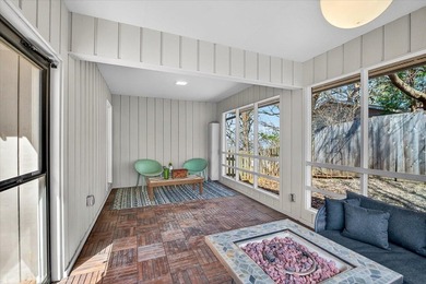 This stunning Mid-Century Modern residence is a professional's - photo 48