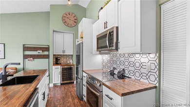 Welcome to Southwood Shores! This exceptional 1-bedroom, 1-bath - photo 2