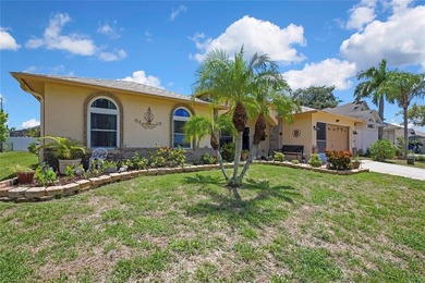 Big beautiful pool home located in the desirable community of - photo 3