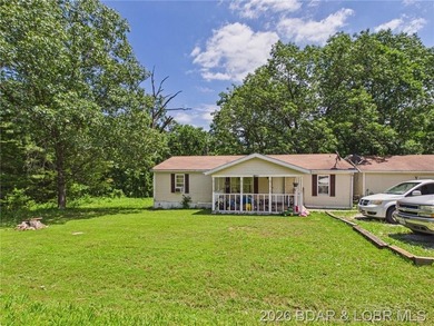 Looking for a property with potential? This 3-bedroom, 2-bath - photo 3