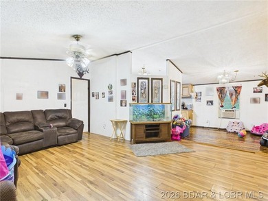 Looking for a property with potential? This 3-bedroom, 2-bath - photo 5