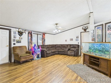 Looking for a property with potential? This 3-bedroom, 2-bath - photo 7