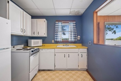 Discover a rare opportunity to own nearly an acre on Lake Julia - photo 21