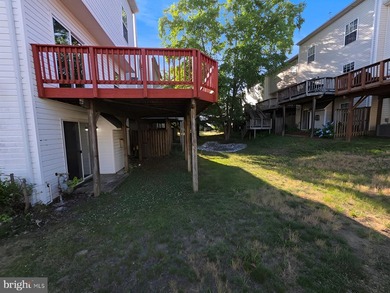 This end unit townhouse features a loft that provides flexible - photo 21