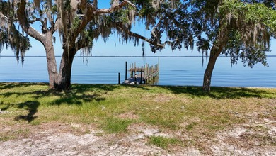 Waterfront vacant land with 198 feet on Choctawhatchee Bay. This - photo 5